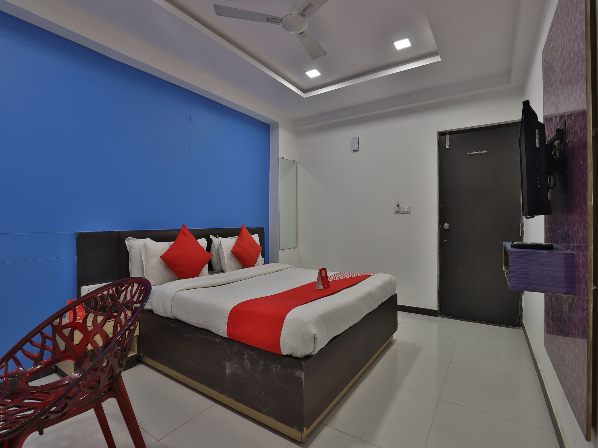 Hotel Hillton Gandhinagar Exteriör bild